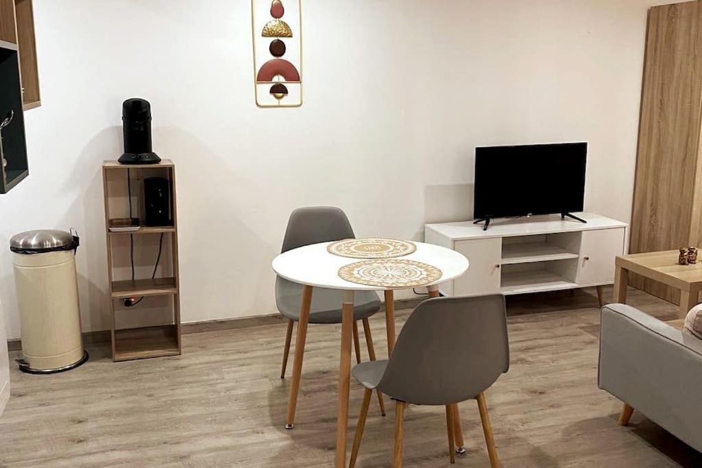 Appartement Loft Terracotta Маноск Екстер'єр фото